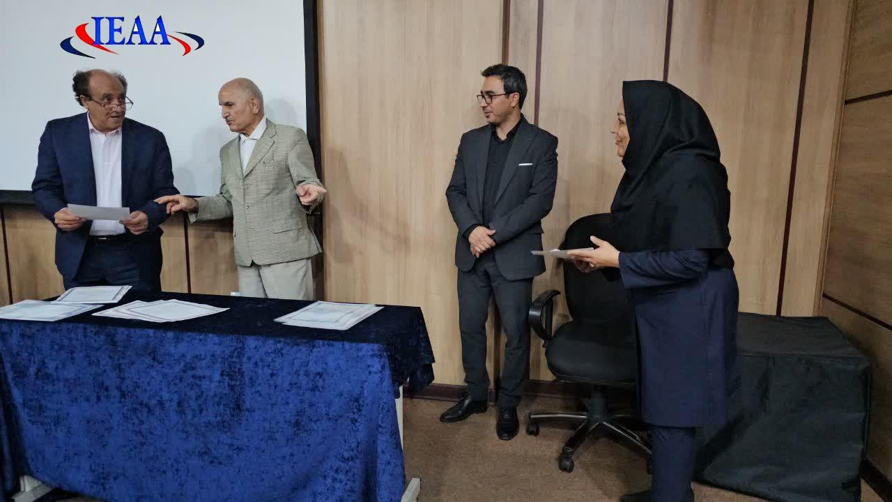  برگزاری موفقیت آمیز #نشست علمی- تخصصی با عنوان:  نقد هوش مصنوعی در عرصه نظر و عمل آموزش#۲۳ مهر ماه سال ۱۴۰۳