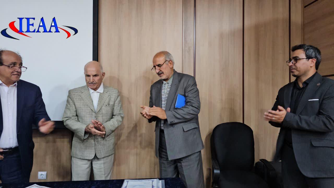  برگزاری موفقیت آمیز #نشست علمی- تخصصی با عنوان:  نقد هوش مصنوعی در عرصه نظر و عمل آموزش#۲۳ مهر ماه سال ۱۴۰۳
