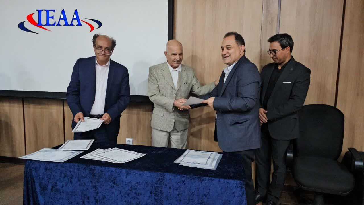  برگزاری موفقیت آمیز #نشست علمی- تخصصی با عنوان:  نقد هوش مصنوعی در عرصه نظر و عمل آموزش#۲۳ مهر ماه سال ۱۴۰۳